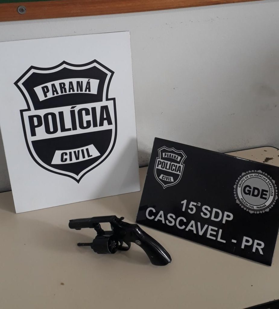 Homem é preso com arma de fogo no Bairro Periolo