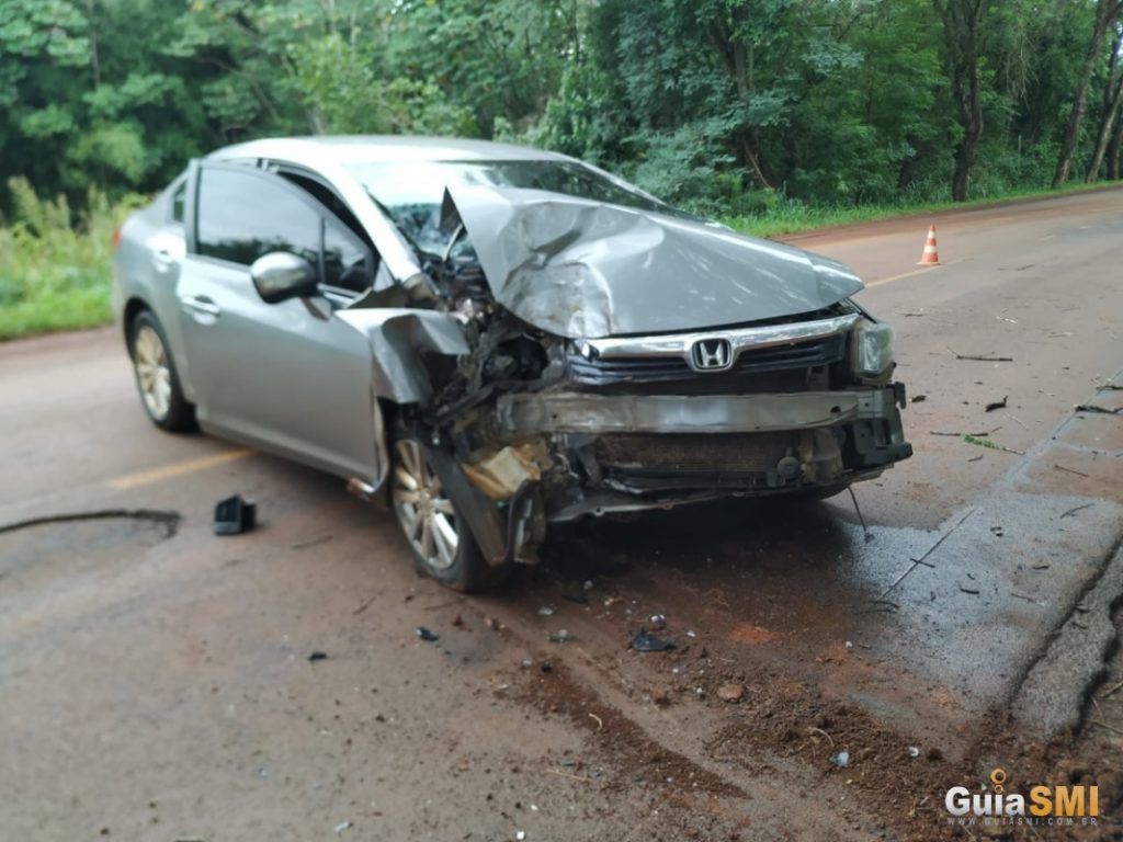 Duas pessoas se ferem em acidente na PR-497, em São Miguel do Iguaçu