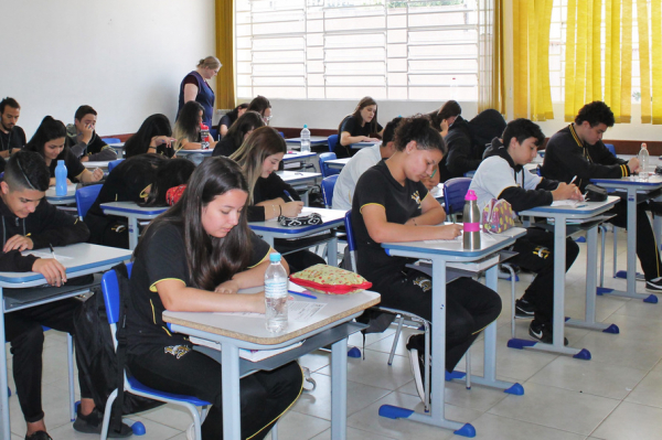 Paraná vira destaque nacional no ensino de inglês em escolas públicas, diz pesquisa Imagem referente a Paraná vira destaque nacional no ensino de inglês em escolas públicas, diz pesquisa