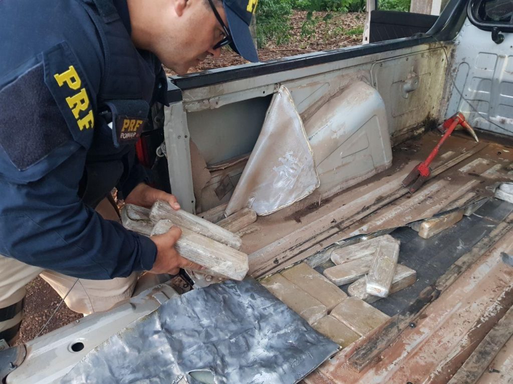 PRF detém peruano com 75 quilos de maconha em Santa Terezinha de Itaipu