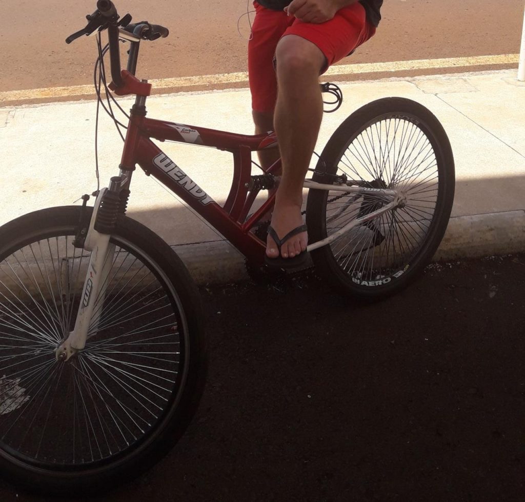 Bicicleta é furtada na Avenida Brasil, no Centro