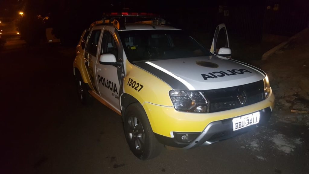 Mulher é detida com maconha na Av. Carlos Gomes
