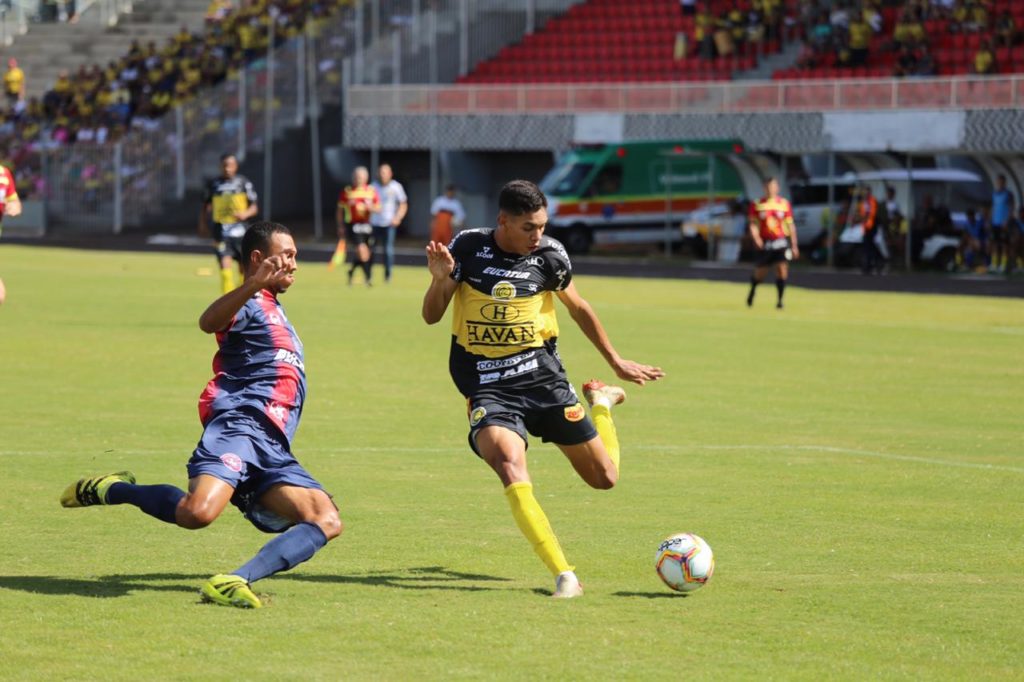 Possível retorno do Campeonato Paranaense é definido em reunião entre clubes e FPF