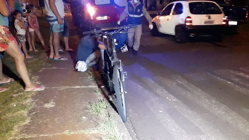 Ciclista é socorrido em acidente no Bairro Universitário