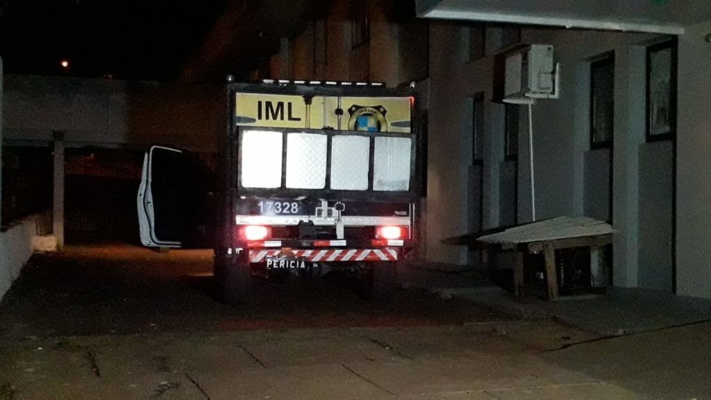 Corpo de homem executado em Quedas do Iguaçu é trazido a Cascavel