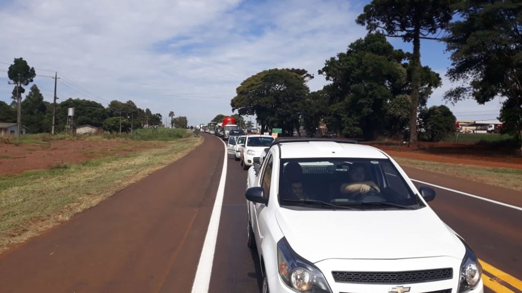 Internauta reclama de reparo de pista em frente ao Parque Tecnológico Coopavel