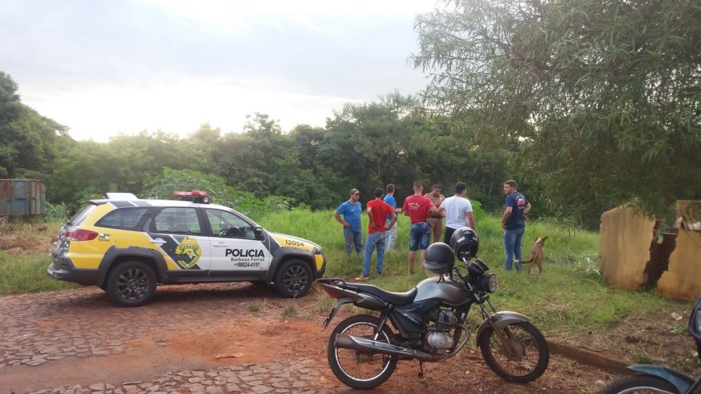 Homem é encontrado morto boiando em rio, em Barbosa Ferraz