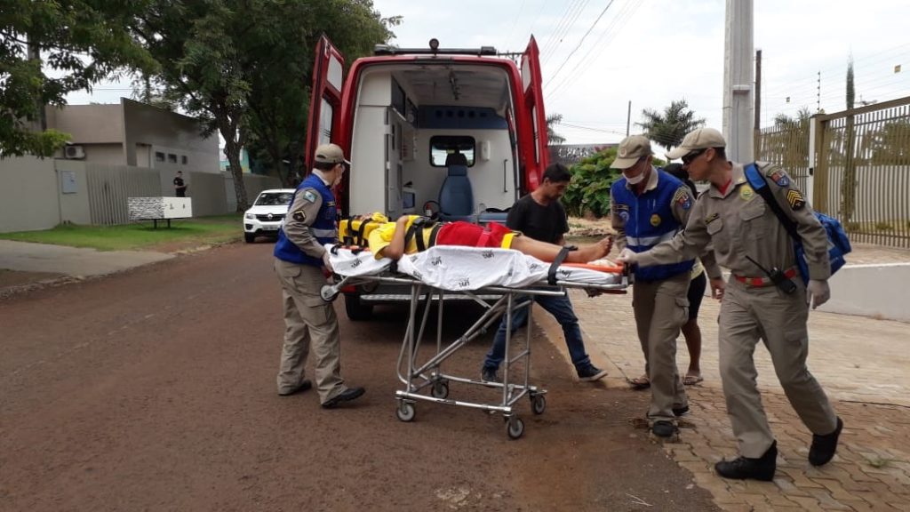 Menino de 11 anos quebra o braço ao cair de bicicleta, no Bairro Coqueiral