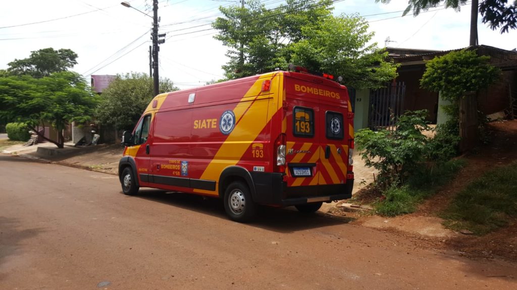 Mulher é socorrida pelo Siate no Jardim Alvorada