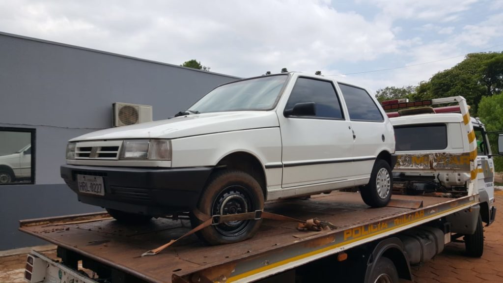 Fiat Uno que havia sido furtado é localizado no São Cristóvão