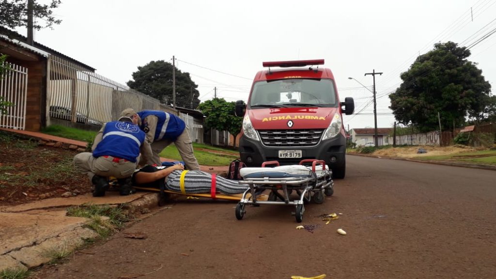 Mulher sofre queda de bicicleta no Bairro Santa Cruz