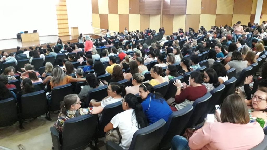 Seminário de Educação é realizado no Anfiteatro Emir Sfair
