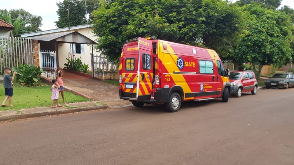 Vaso sanitário quebra e homem fica ferido no Bairro Santos Dumont
