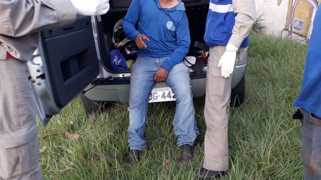 Siate atende motociclista ferido em colisão contra caminhão no Bairro Alto Alegre