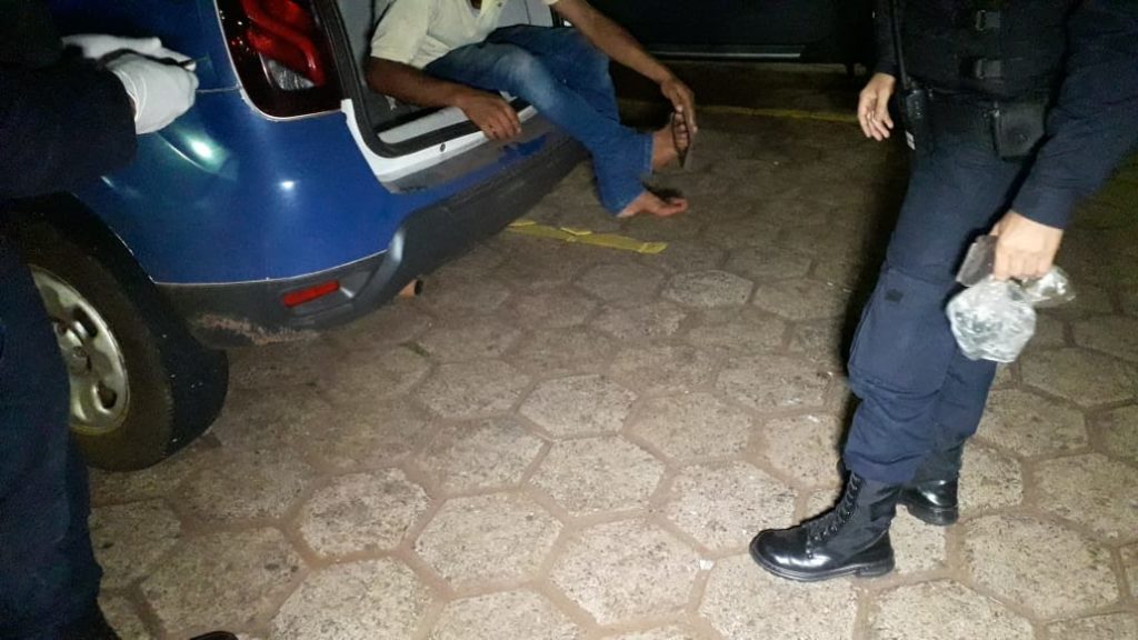 Comercializando maconha na Rodoviária, homem é detido pela GM