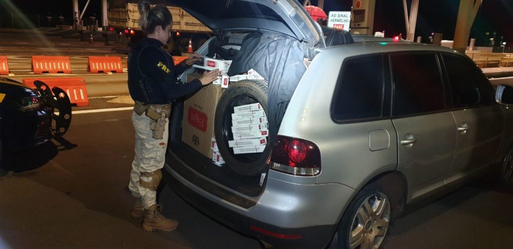 PRF apreende cigarros contrabandeados após acompanhamento tático