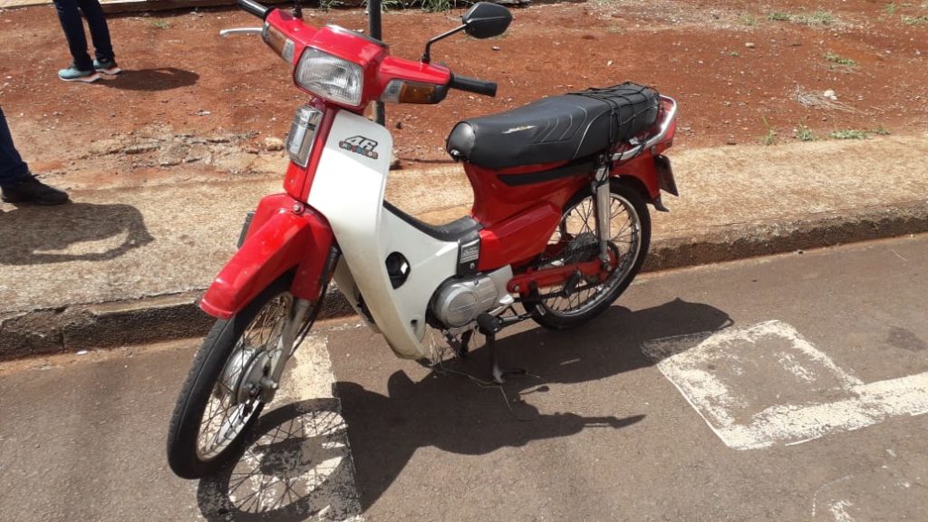 Batida entre motos no Bairro Brasília deixa um ferido