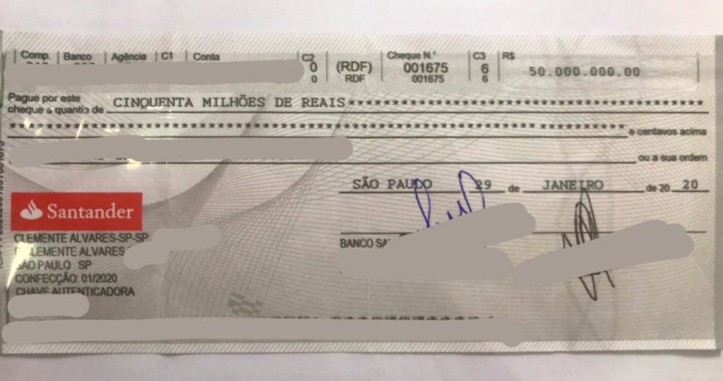Homem é preso após tentar sacar cheque de R$ 50 milhões em banco de Curitiba