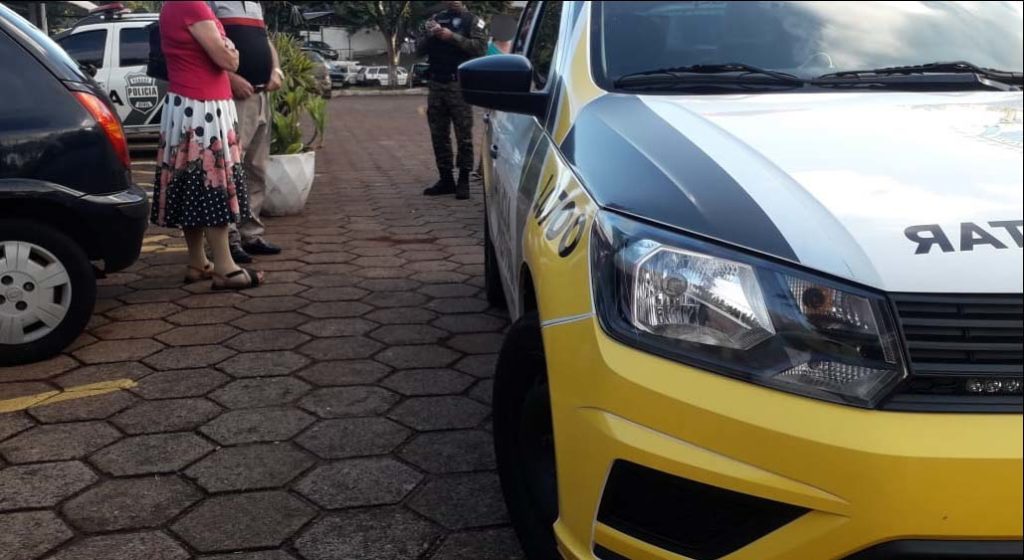 Idoso é detido ao agredir mulher em ônibus do transporte coletivo