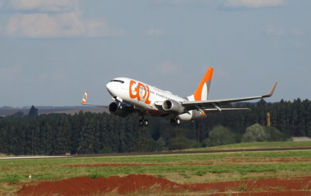 Gol Linhas Aéreas é condenada a indenizar paciente oncológica que teve voo cancelado