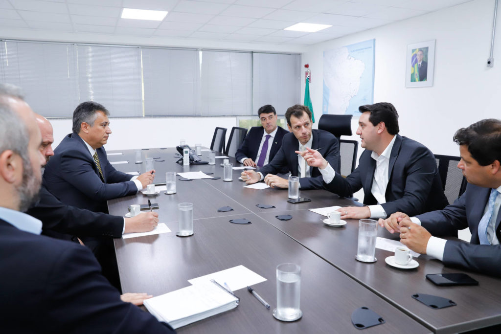 Aeroportos do Paraná vão receber investimento bilionário