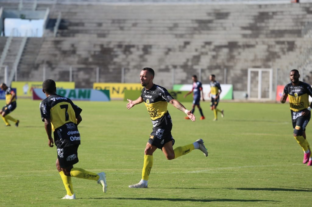 Atacante Paulo Sérgio deixa o FC Cascavel e acerta com o ABC do Rio Grande do Norte