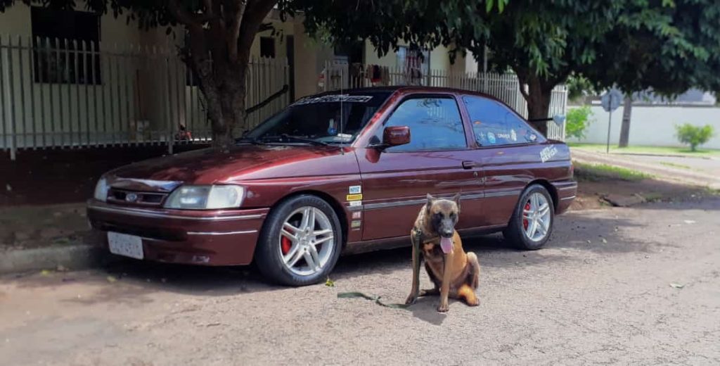 Escort com placas CCY-4510 foi furtado no Bairro Coqueiral