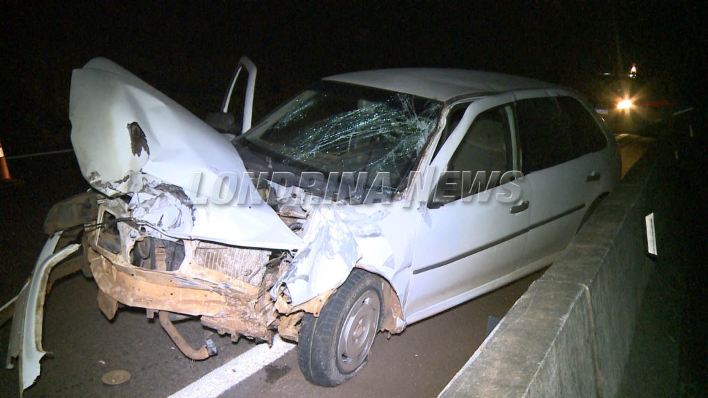 Na contramão, carro atinge motociclista e o deixa em estado grave em Ibiporã
