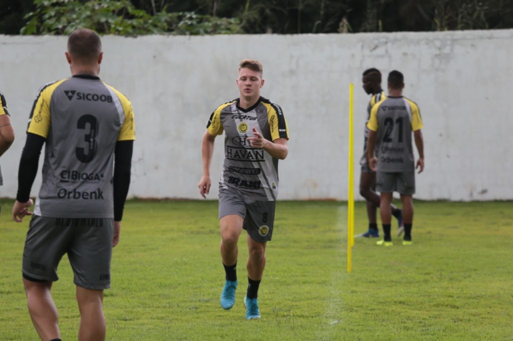 Campeonato Paranaense: FC Cascavel enfrenta o Rio Branco neste sábado (15) em Paranaguá