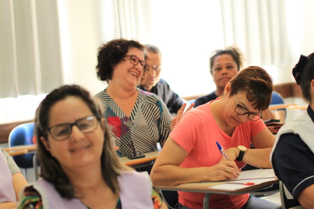 Servidores do Huop participam de treinamento sobre humanização