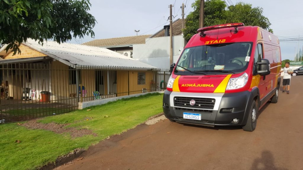 Idoso é socorrido no Jardim Colonial