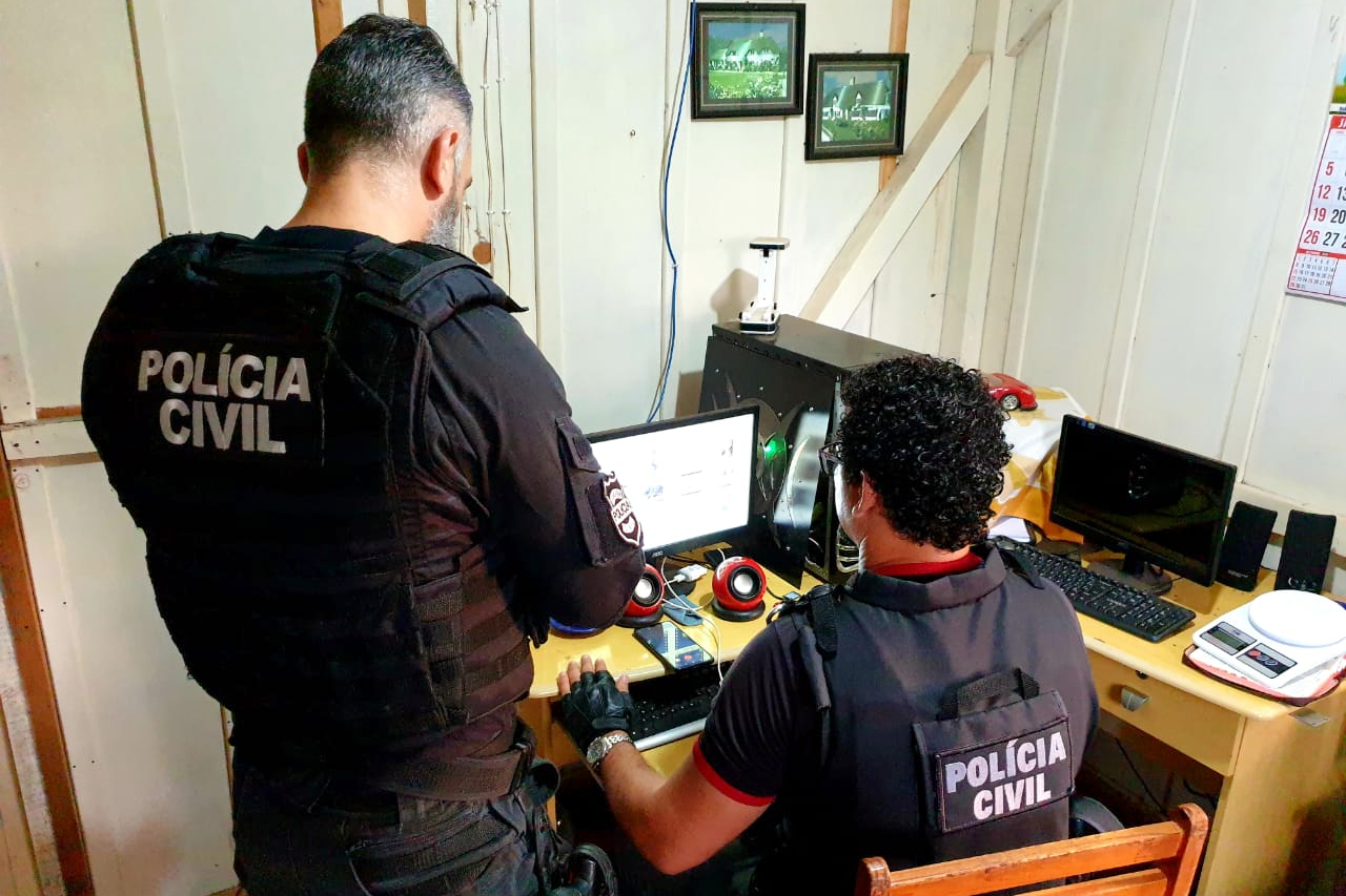 PCPR prende sete homens em operação contra a pedofilia na internet, um deles em Toledo Imagem referente a PCPR prende sete homens em operação contra a pedofilia na internet, um deles em Toledo