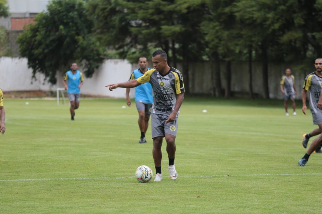 Em momentos diferentes no Estadual, FC Cascavel e Toledo fazem o ‘Clássico da Soja’ neste sábado (22) no Olímpico