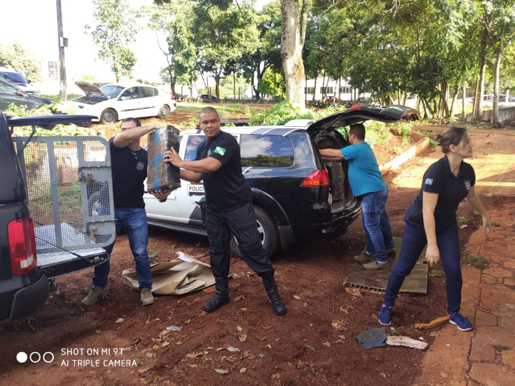Polícia Civil incinera mais de 2 toneladas de drogas em Cascavel