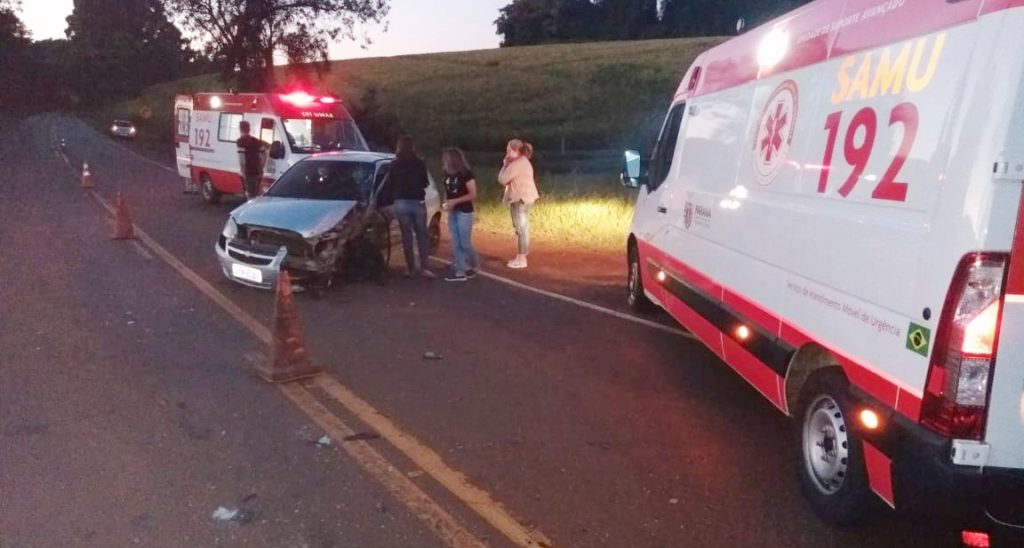 Manoel Ribas: acidente entre Celta e caminhão deixa homem com ferimentos graves Manoel Ribas: acidente entre Celta e caminhão deixa homem com ferimentos graves