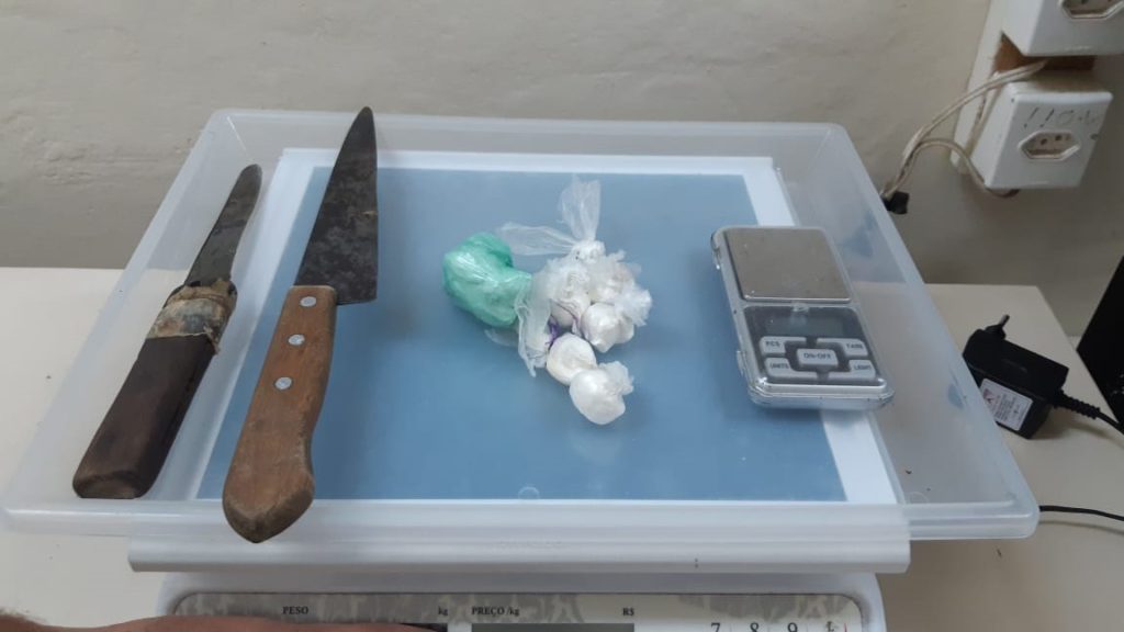 Revista geral na Colônia Penal Agroindustrial (CPAI), em Curitiba resulta na apreensão de drogas e materiais ilícitos Revista geral na Colônia Penal Agroindustrial (CPAI), em Curitiba resulta na apreensão de drogas e materiais ilícitos