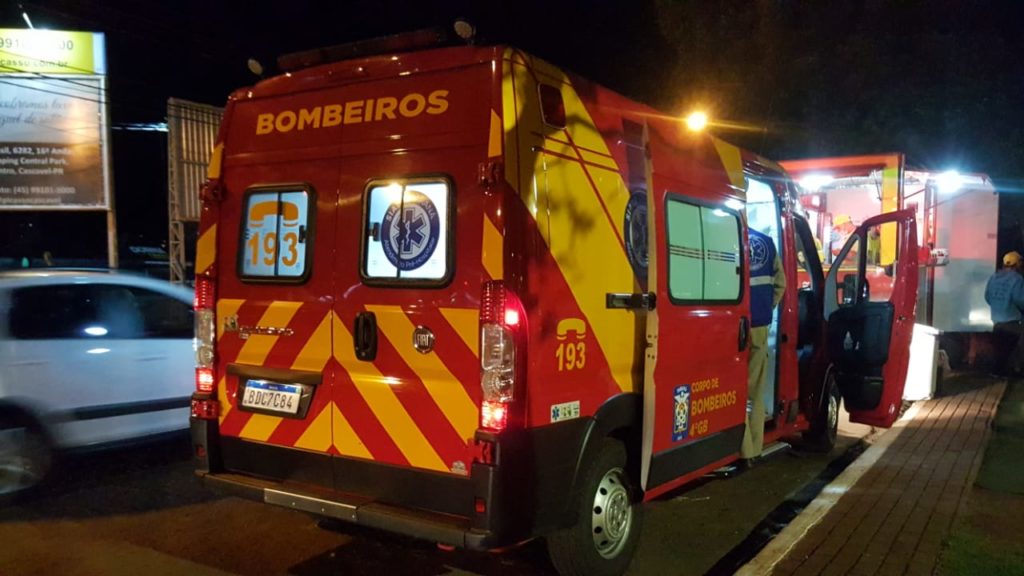 Homem de 56 anos é agredido e recebe atendimento do Siate no Centro