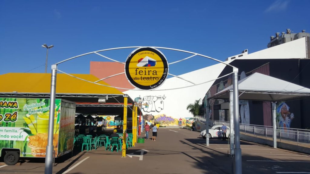 Feira do Teatro: opção de lazer no Centro de Cascavel