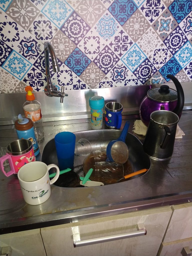 Moradores voltam a reclamar da falta de água no Tarumã