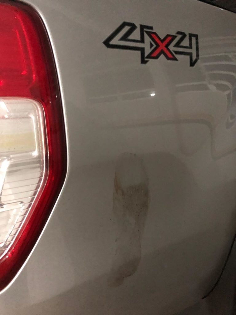Motorista relata que teve carro depredado durante evento no Centro