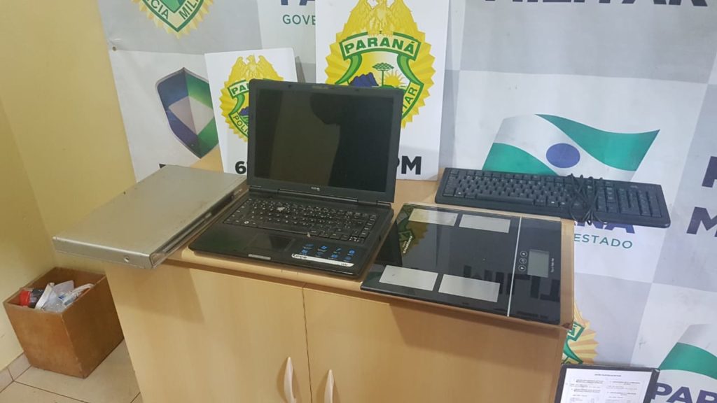 Eletrônicos são encontrados em frente a residência e recolhidos pela PM no São Cristóvão