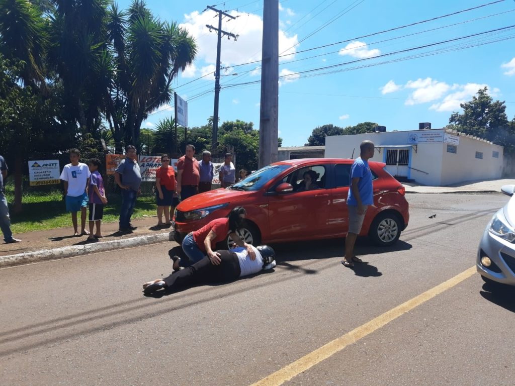 Mulher fica ferida em acidente de trânsito no Jardim Alvorada