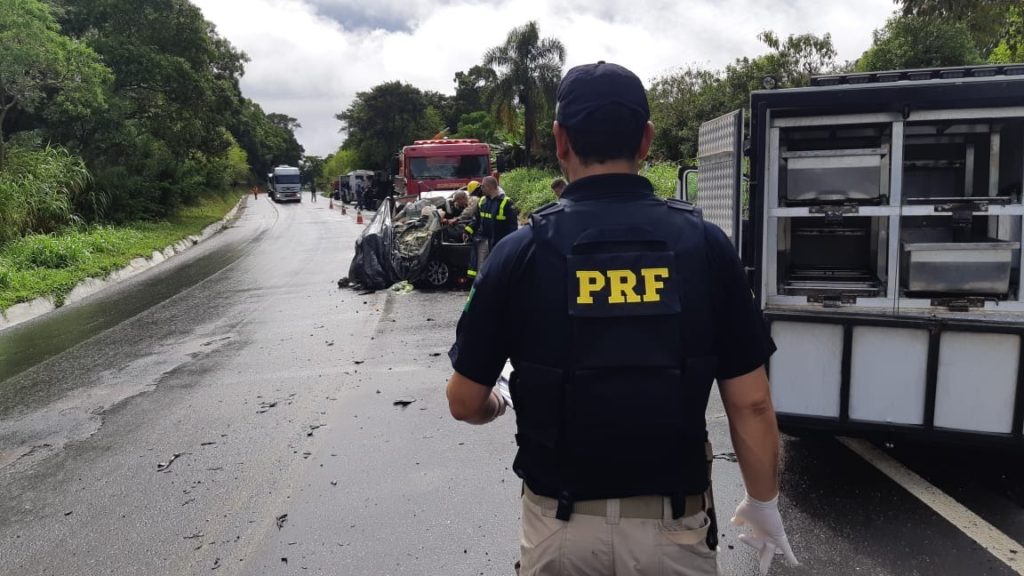 PRF flagra um motorista bêbado por hora durante o Carnaval no Paraná