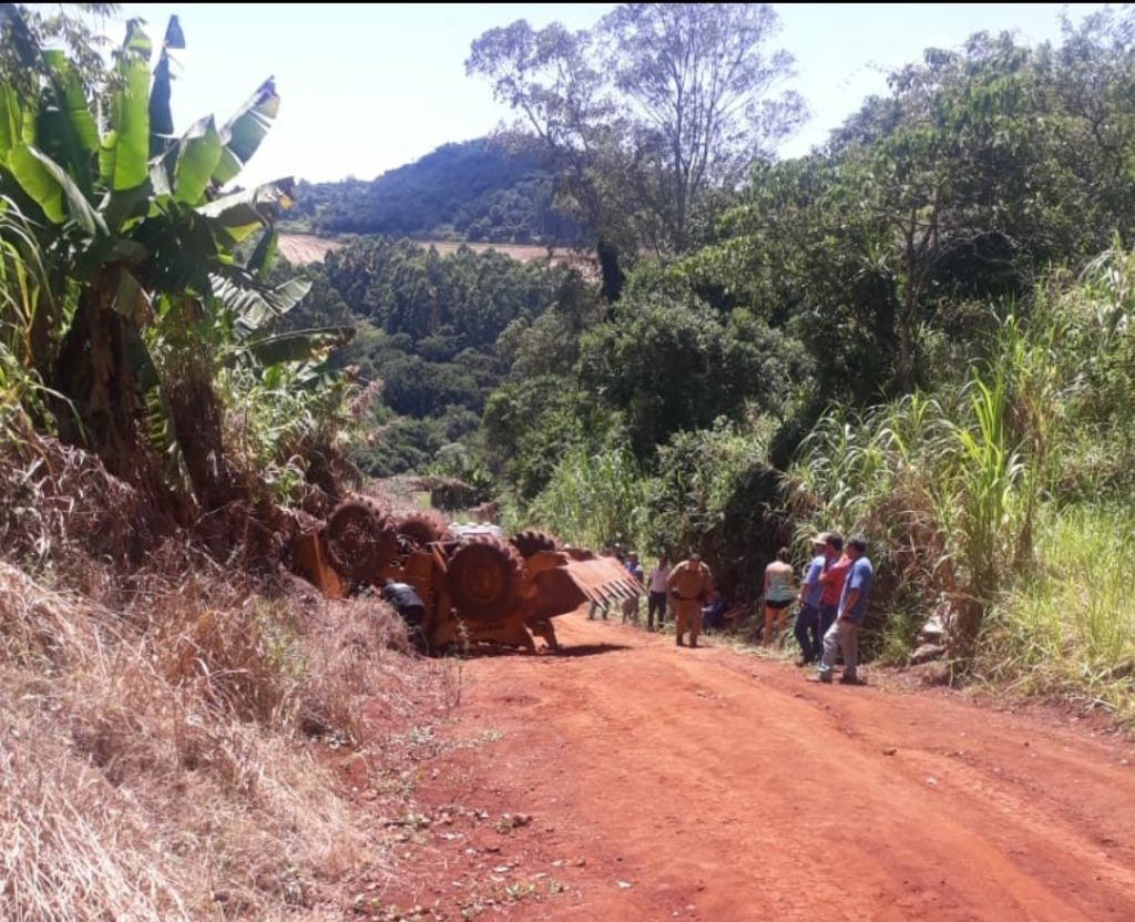 Jovem morre em acidente de trabalho com pá carregadeira na área rural de Marilândia do Sul
