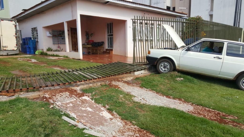 Criança fica ferida após colisão no Bairro Coqueiral