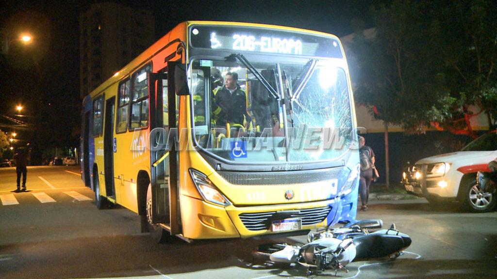 Motociclista fratura fêmur em colisão frontal contra ônibus em Londrina