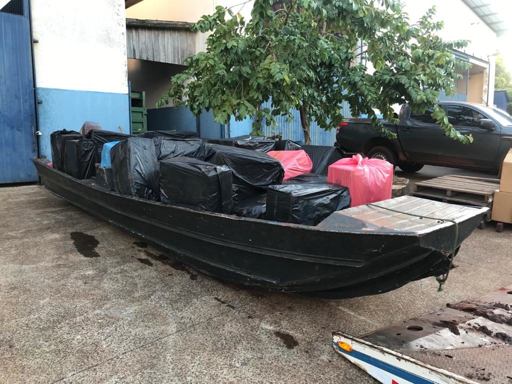 Embarcação com cigarros é apreendida em ação no Lago de Itaipu