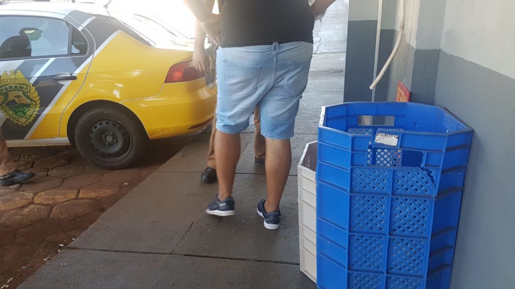 Homens são detidos pela PM após abordagem a ônibus