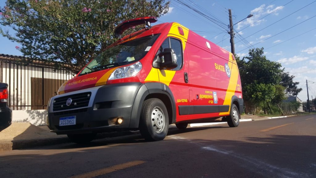Homem cai de telhado no Conjunto São Francisco