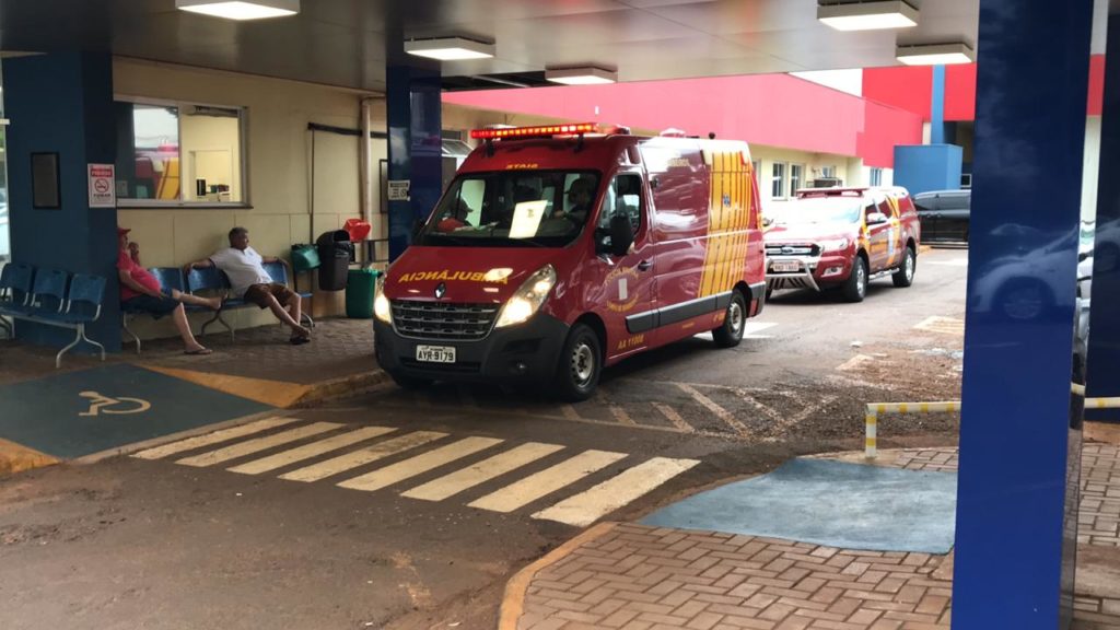 Homem tem grave ferimento nos rosto após capotamento no distrito de Rio do Salto